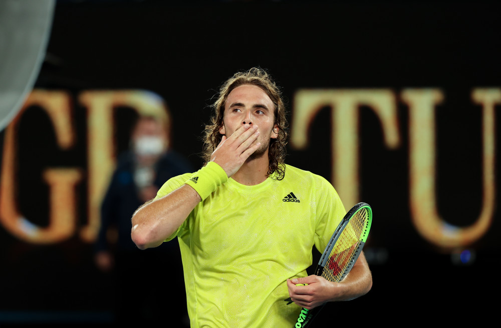 意大利网球队险胜西班牙网球队,西西帕斯打破历史纪录的简单介绍 意大利网球队险胜西班牙网球队,西西帕斯打破历史纪录的简单介绍