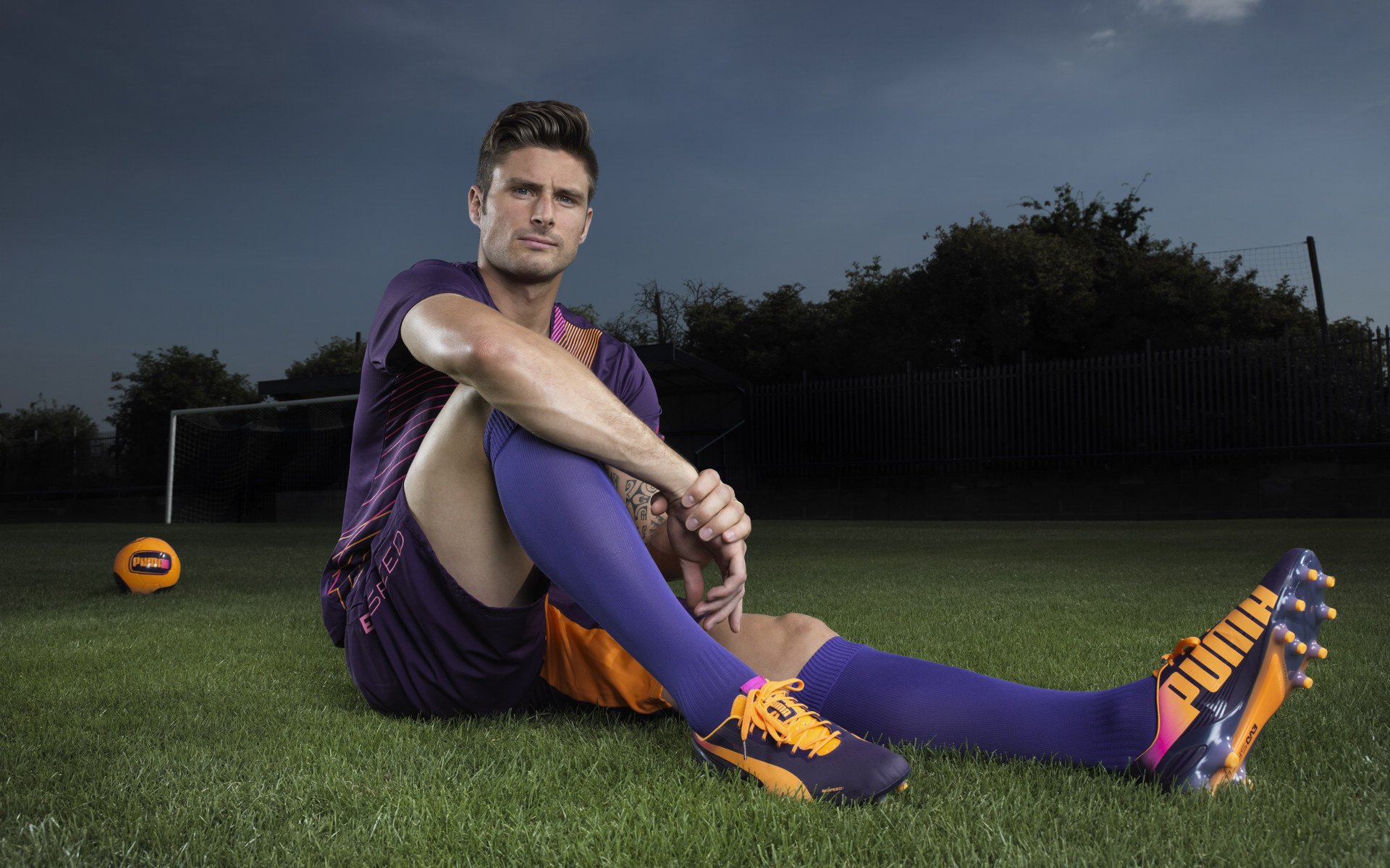 克莱式爆发点燃上海滩！上海男篮力克广东，争冠之路豁然开朗