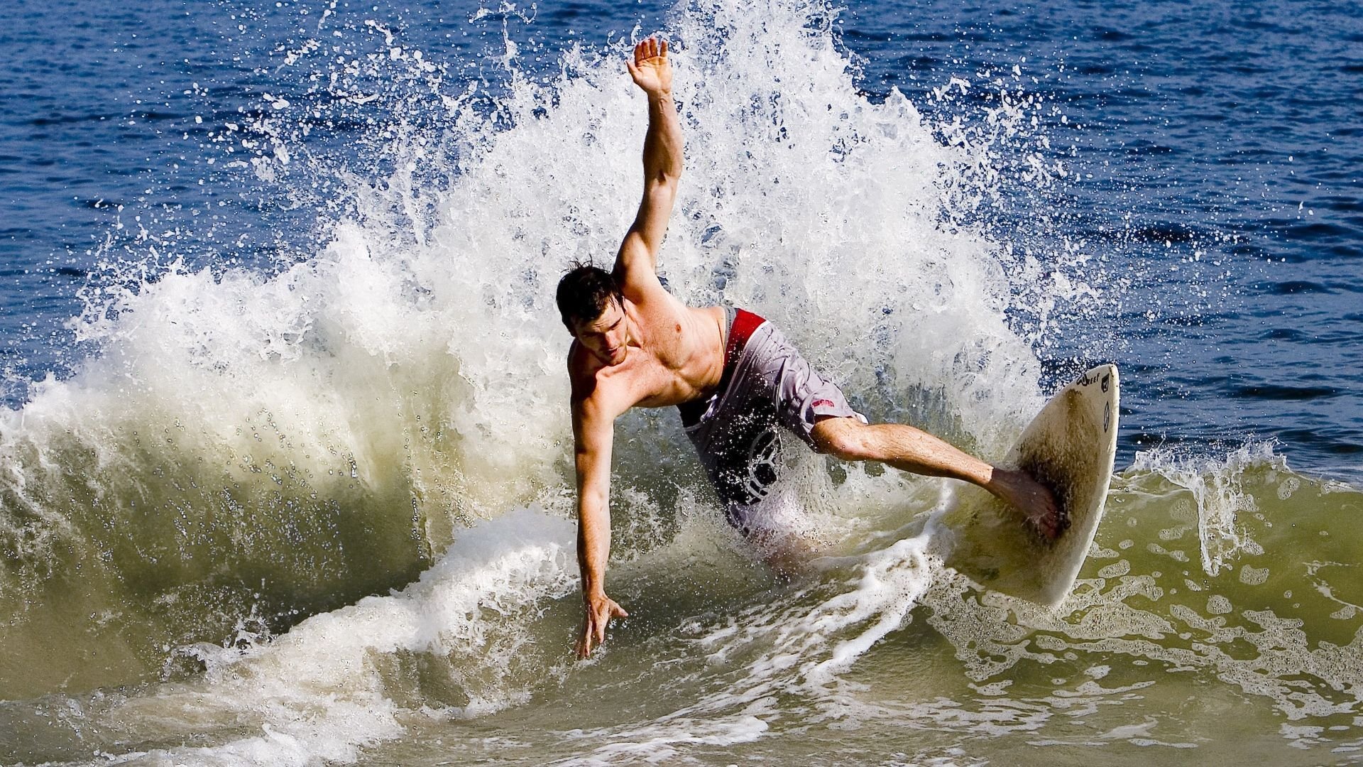 逆袭之火，奥恰洛夫点燃赛场，奥地利队惊天逆转葡萄牙