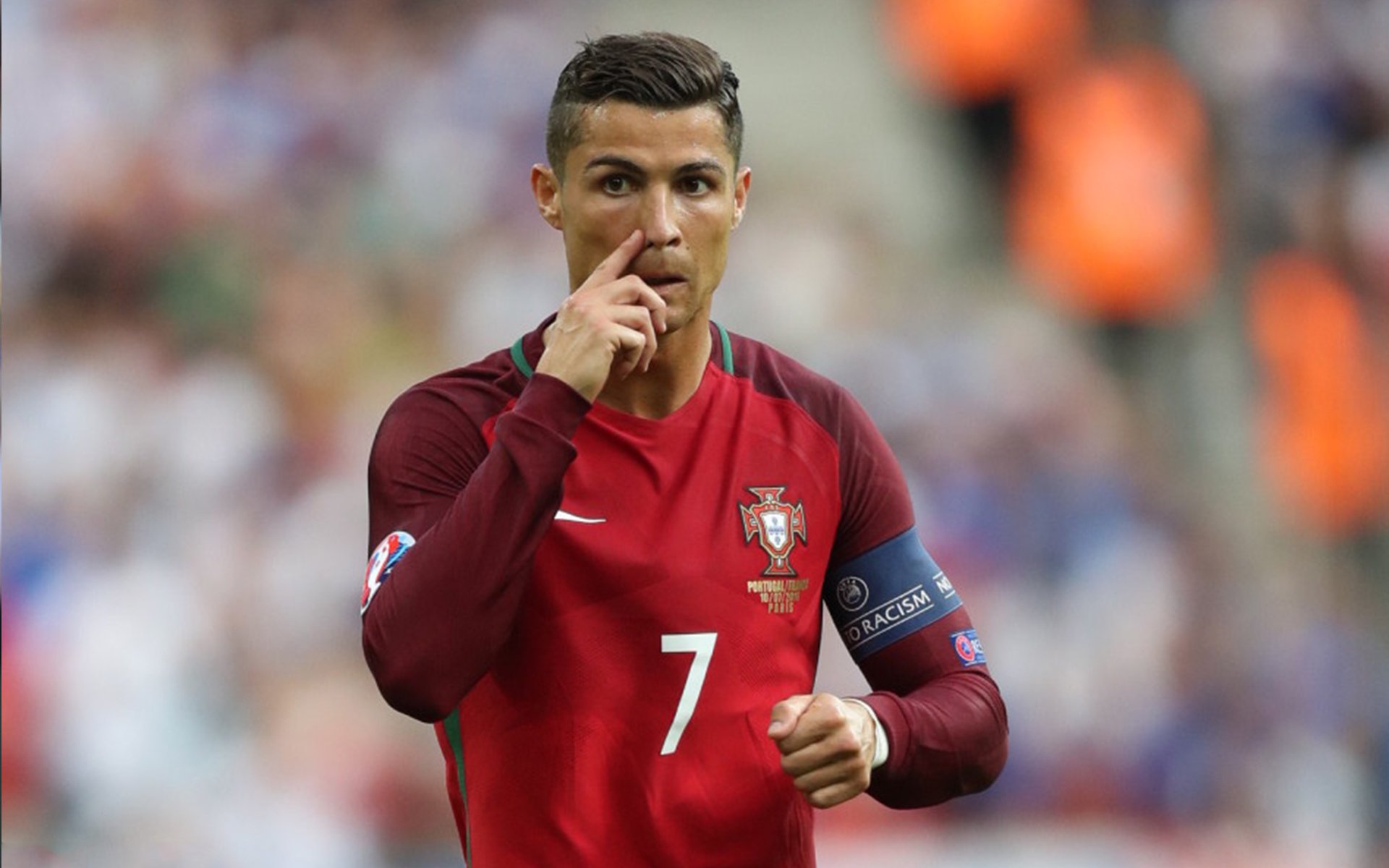 欧冠半决赛之夜，苏亚雷斯末节接管比赛，一己之力改写历史